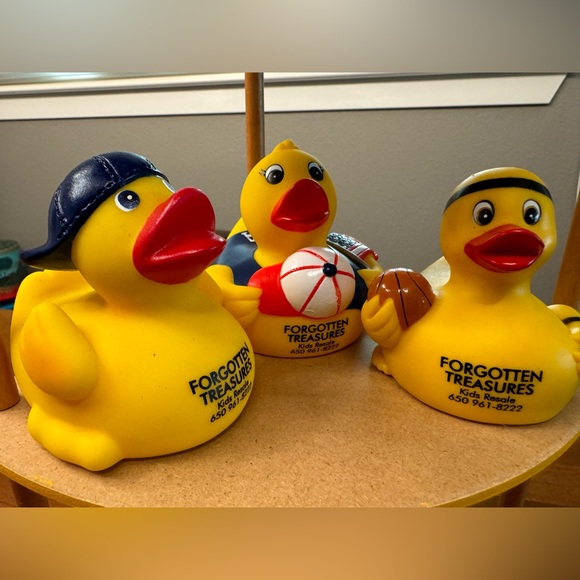 Rubber Duckie Set of 9 - Picture 2 of 4